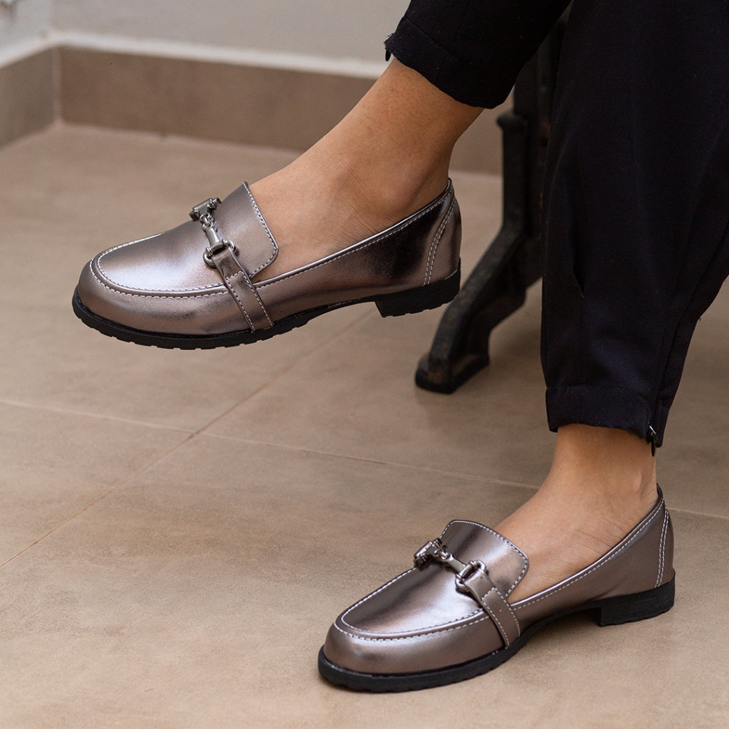 Mocassim Onix Metalizado Sola Tratorada - Clássico e Casual