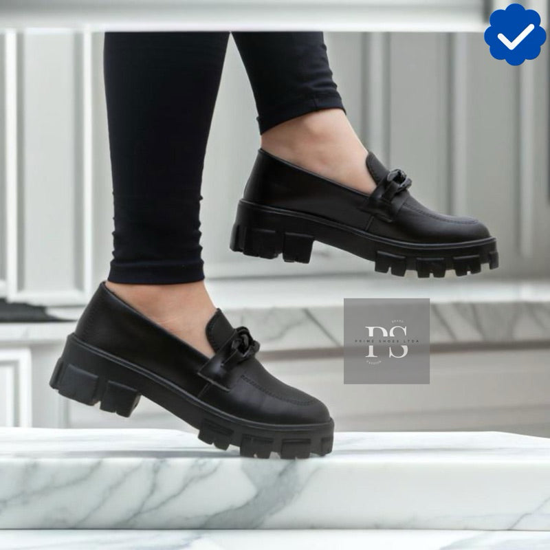 Mocassim Tratorado Oxford College Com Correntes Moda