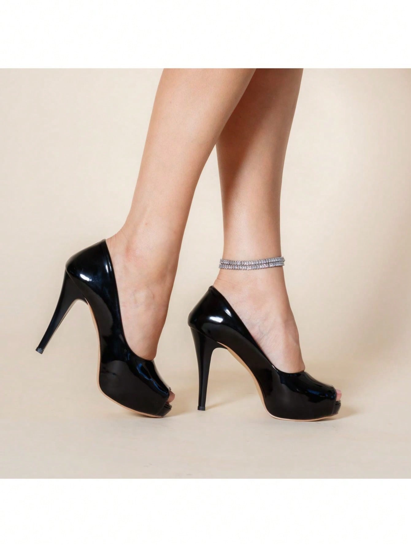 Peep Toe Feminino Ellas Online Meia Pata Salto Alto Verniz